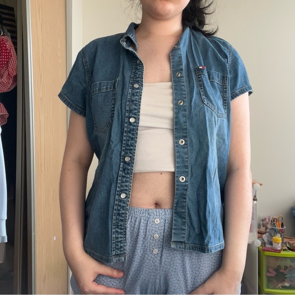 Tommy Hilfiger Blue Jean Button-down T-shirt - Picture 4 of 13